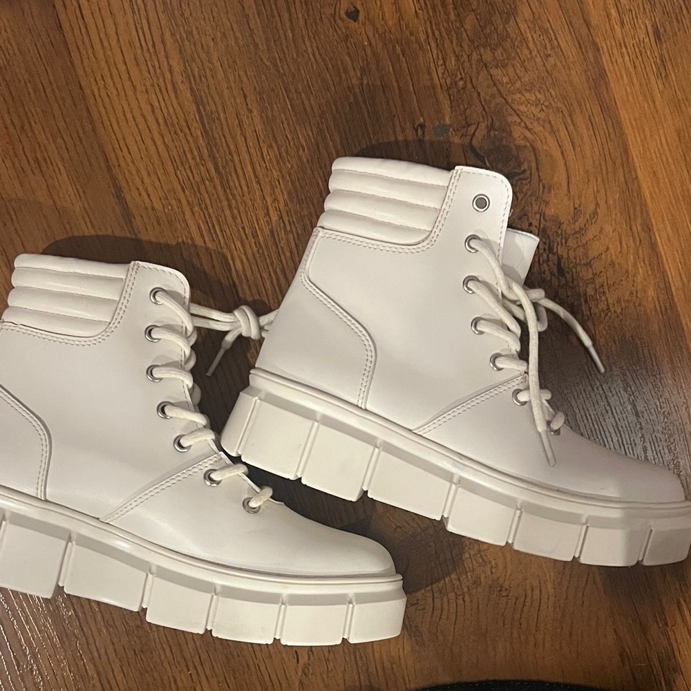 Stylish White Lace-Up Ankle Boots